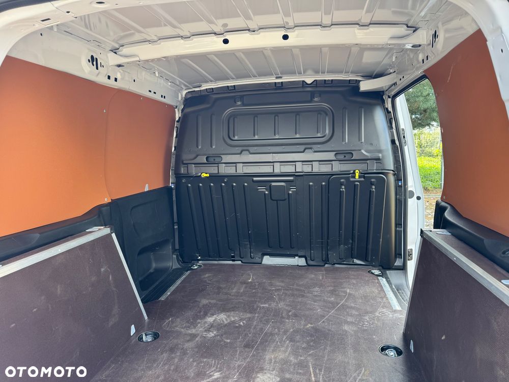 Toyota Proace City - 11
