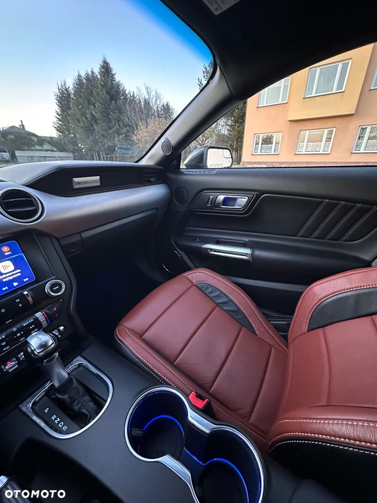 Ford Mustang 5.0 V8 GT - 8
