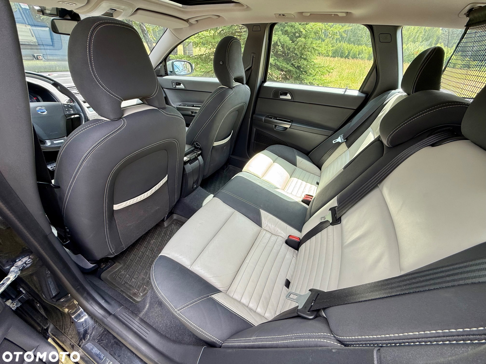 Volvo V50 D5 R-Design Summum - 32