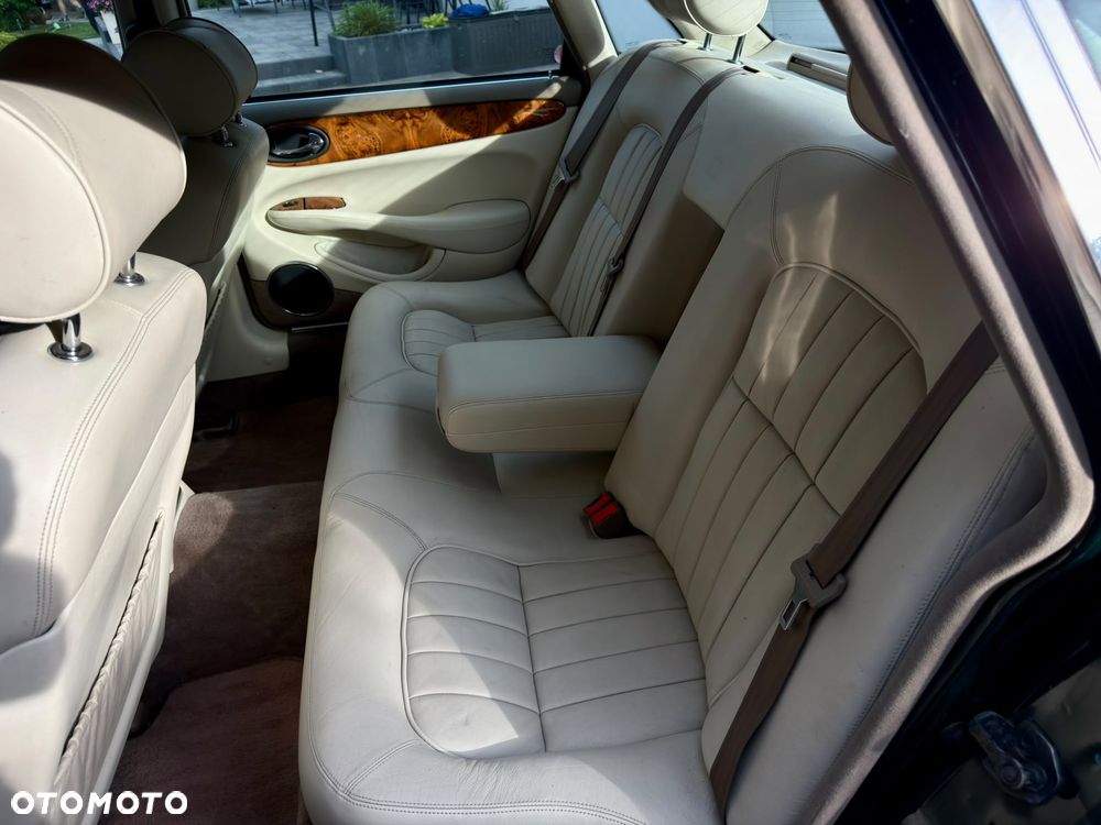 Jaguar XJ Sovereign 4.0 - 24
