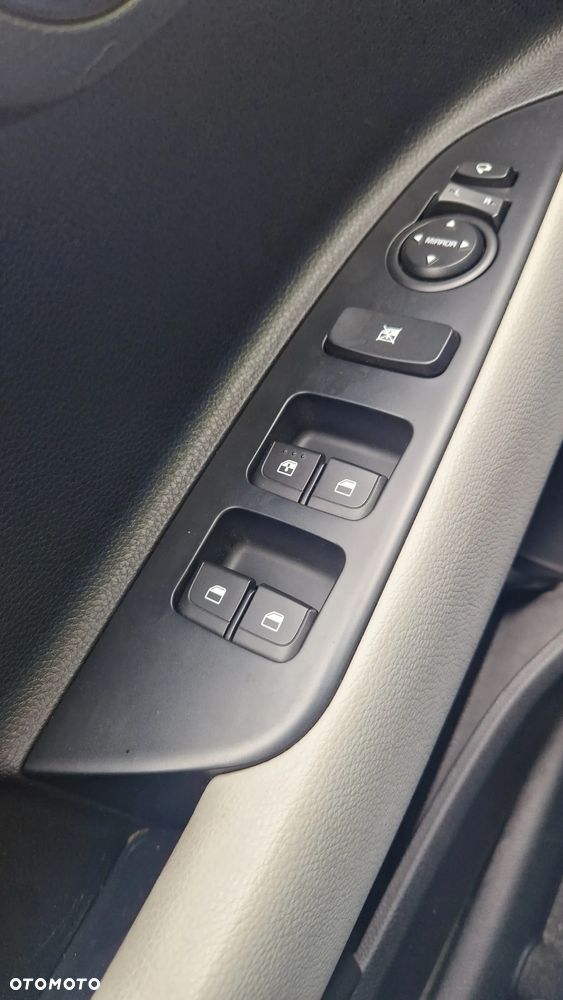 Kia Stonic 1.6 CRDi Platinum Edition - 16