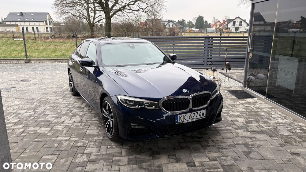BMW Seria 3 330e M Sport - 1