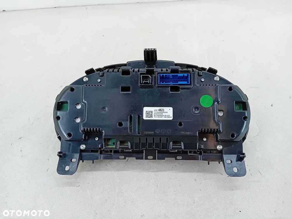 LICZNIK OPEL INSIGNIA 23474823 1.6 16V - 3