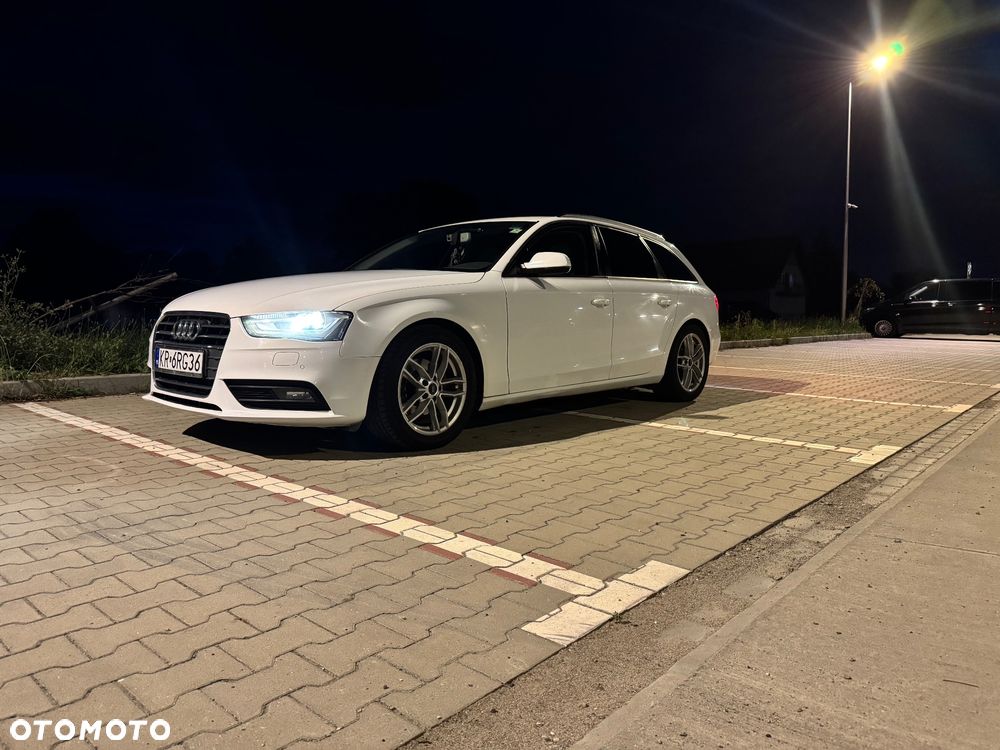 Audi A4 Avant - 10