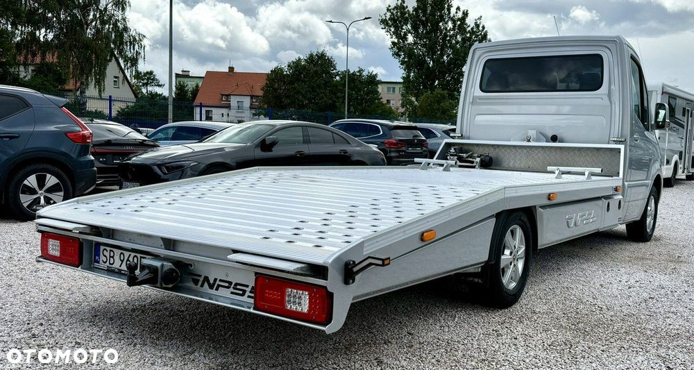 Mercedes-Benz Sprinter - 5