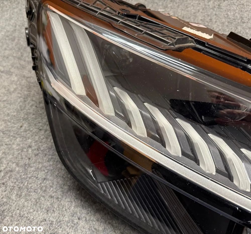 Audi Q8 SQ8 RSQ8 4M8941036 Lampa przód przednia prawa MATRIX 4M8.941.036 - 4