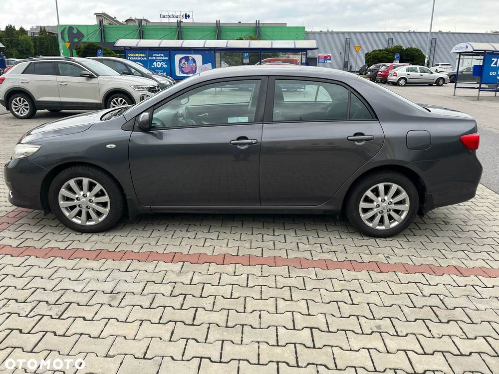 Toyota Corolla 1.6 Luna - 2