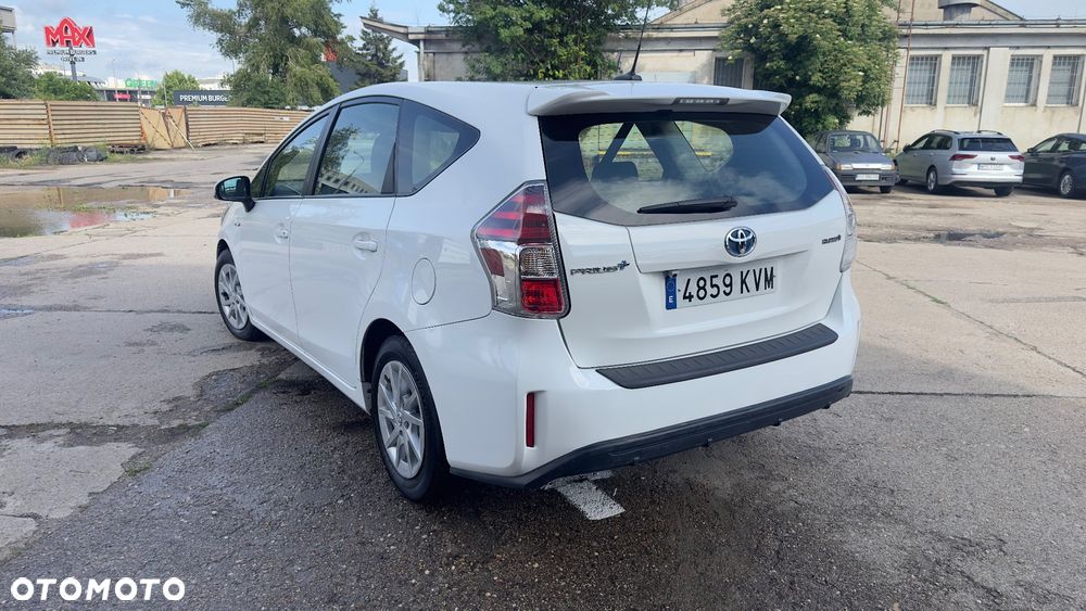 Toyota Prius+ (Hybrid) - 6