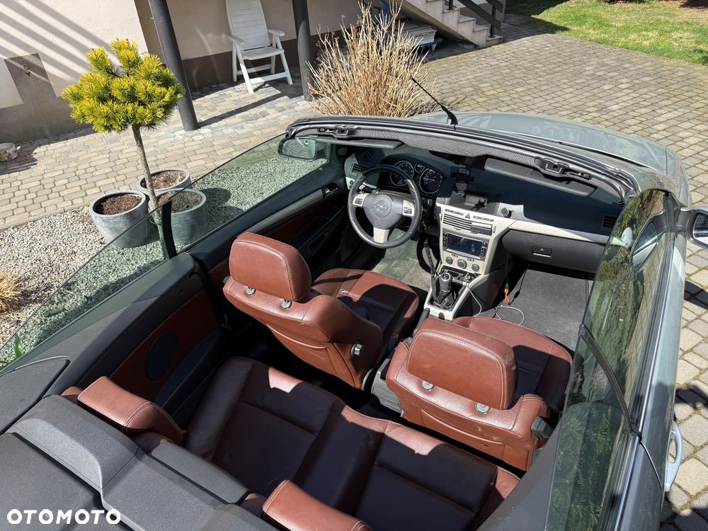 Opel Astra 1.8 Cosmo - 11
