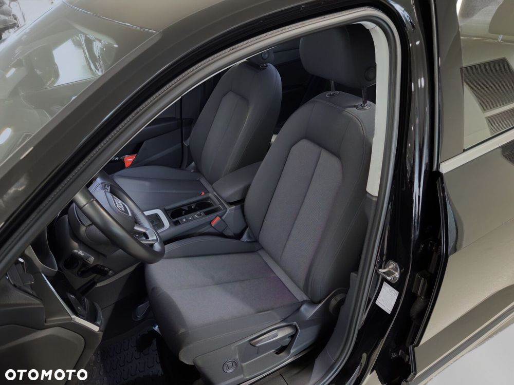 Audi Q3 - 22