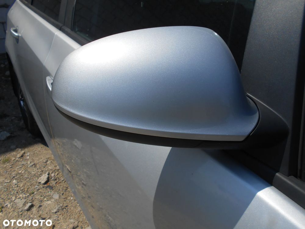 OPEL ASTRA J SPORT TOURER KOMBI KOD LAKIERU Z176 92KW-125KM  SILNIK SKRZYNIA BIEGOW MANUALNA 6 BIEGOWA MASKA LAMPA LUSTERKO PAS PRZEDNI BLOTNIK ZAWIESZENIE  ZDERZAK PRZOD SPRYSK SPRISKIWACZ LAMP SOCZEWKA CZESCI - 23