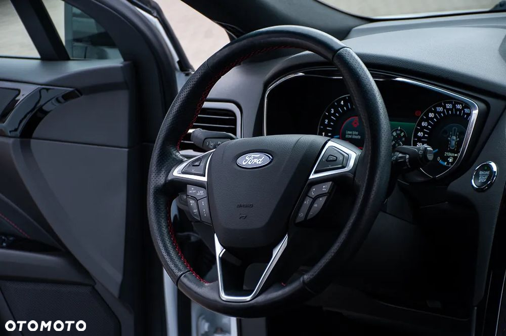 Ford Mondeo 2.0 EcoBlue ST-Line - 23
