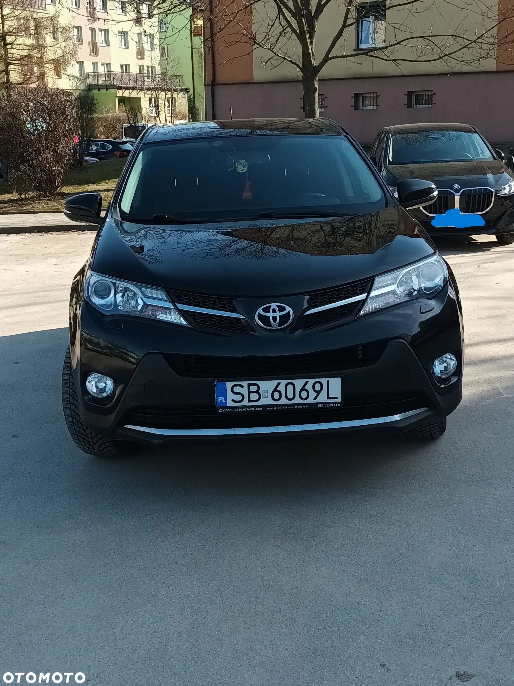 Toyota RAV4 - 1
