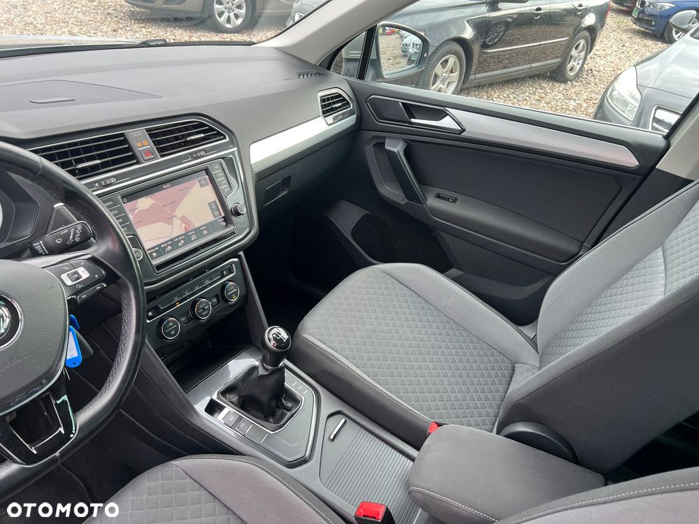 Volkswagen Tiguan - 13