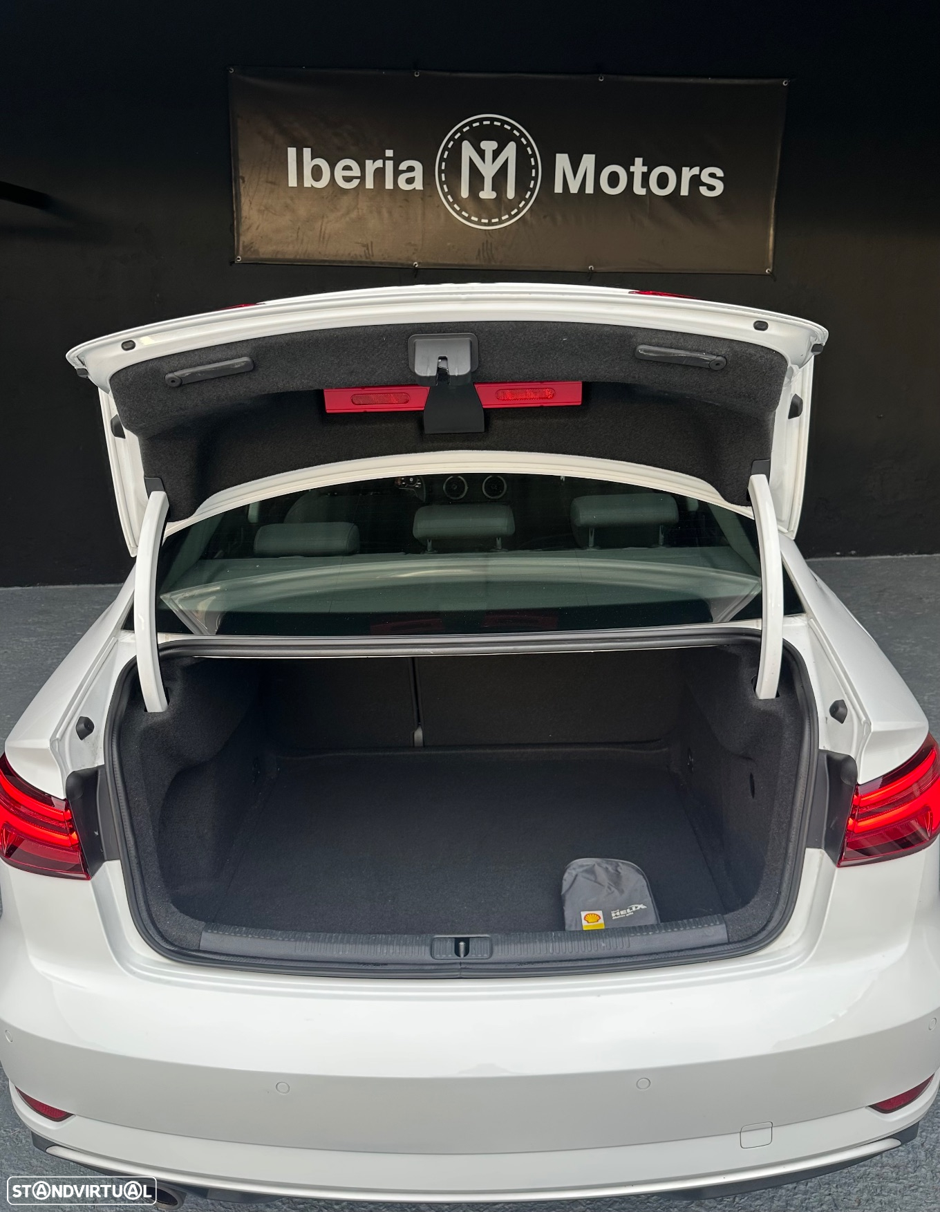 Audi A3 Limousine 30 TFSI Design - 11