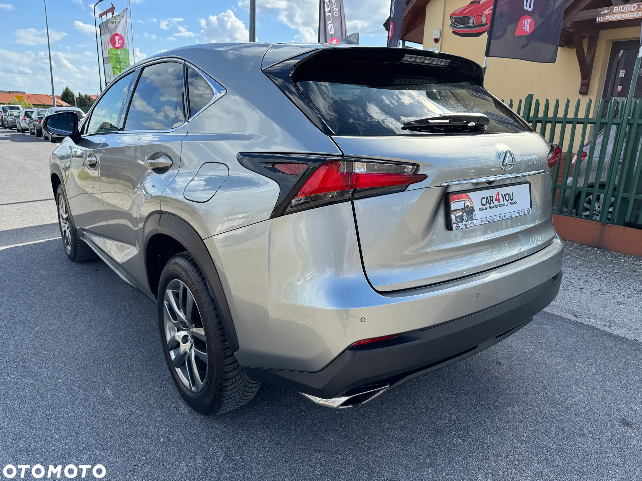 Lexus NX 200t Prestige AWD - 10
