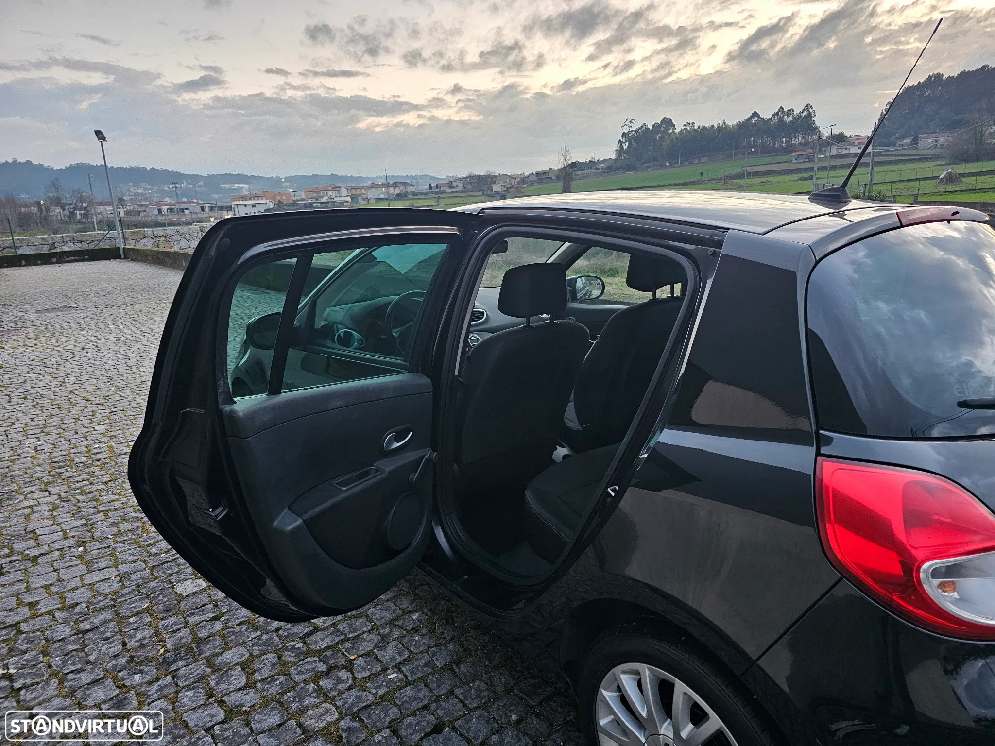 Renault Clio 1.2 16V Dynamique S - 13