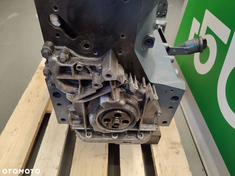 DEUTZ TCD 2012 LO4 4V FENDT 720 VARIO - 9