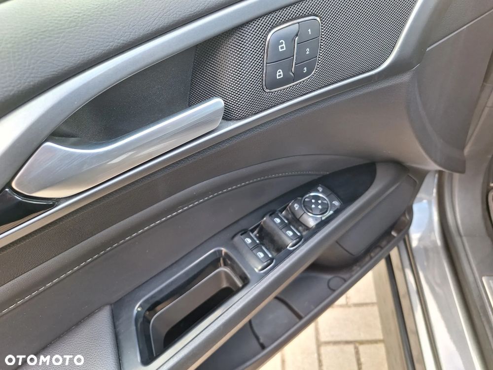 Ford Mondeo 2.0 TDCi ST-Line - 13