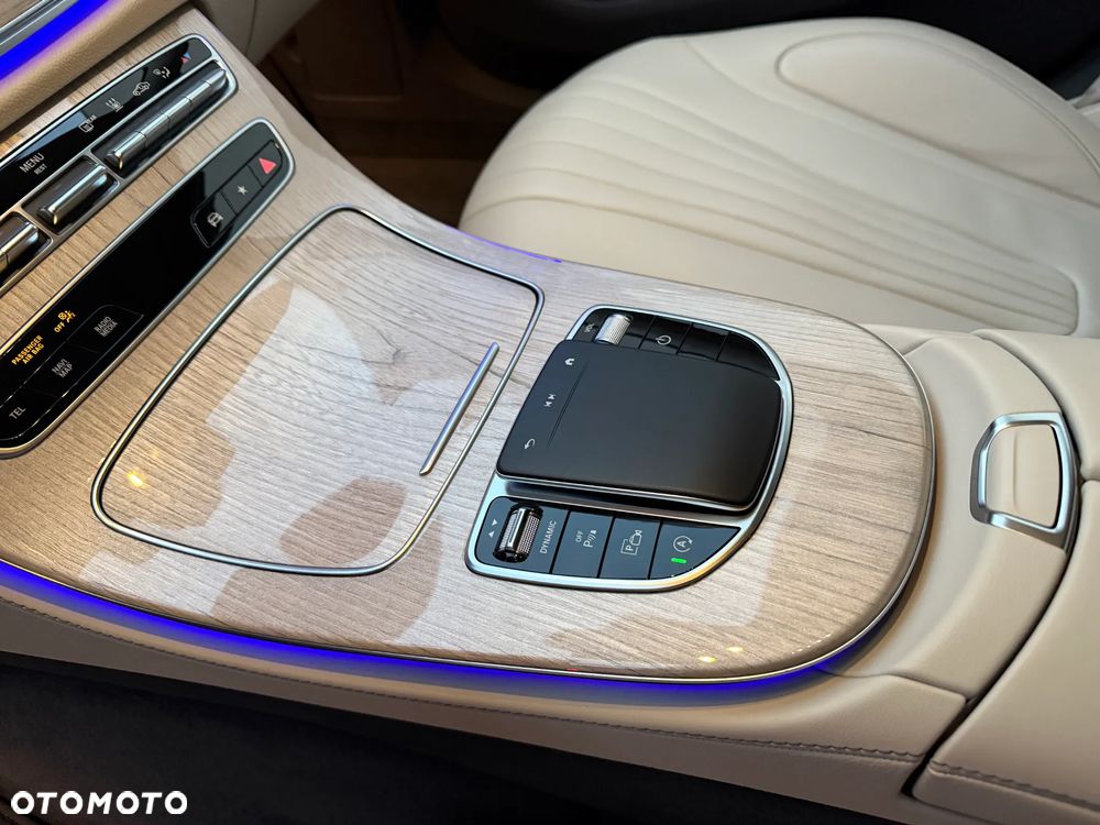Mercedes-Benz CLS - 15