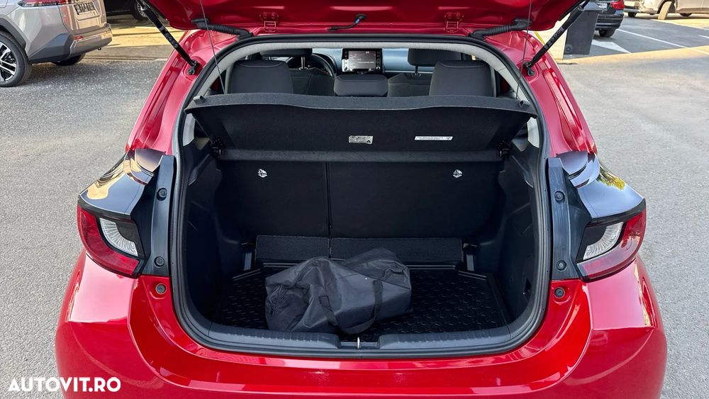 Toyota Yaris 1.5 L Dynamic - 10