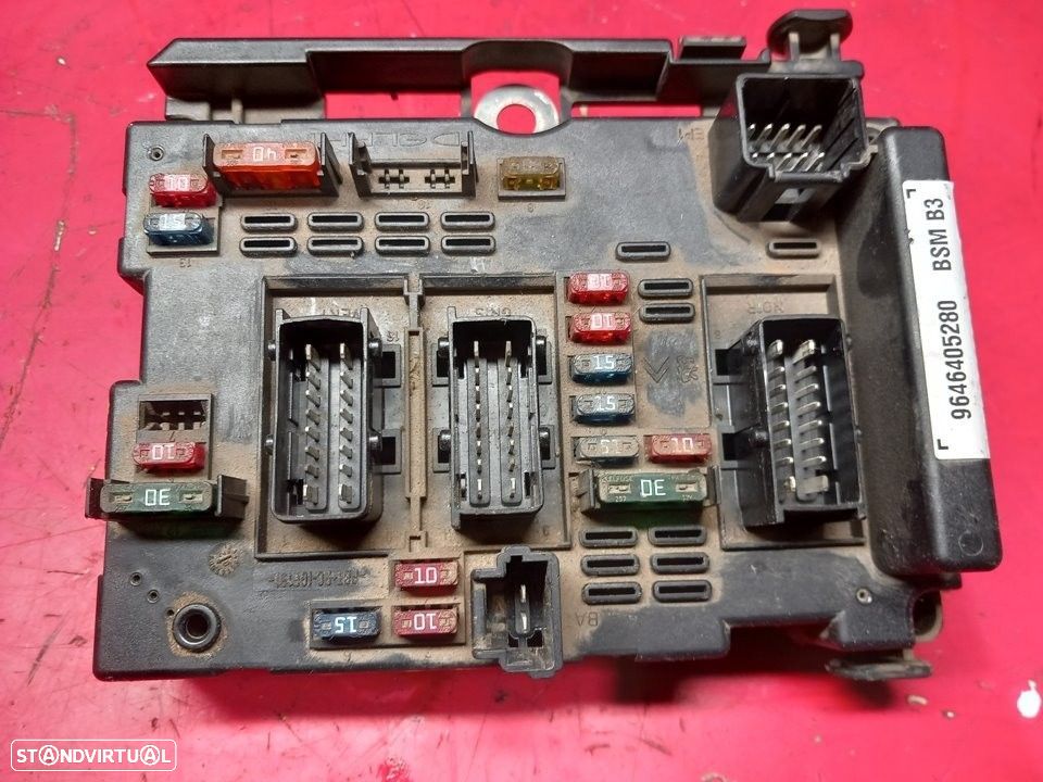 CAIXA RELÉS / FUSÍVEIS PEUGEOT 307 SW 2003 -BSM B3 9646405280 - 2