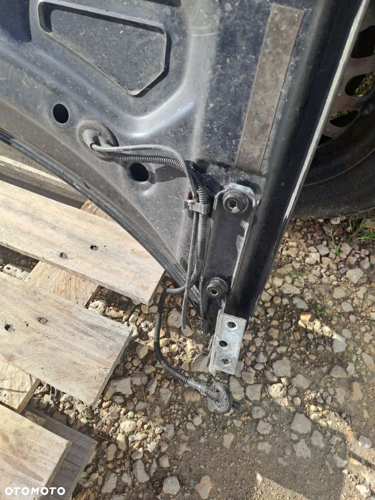 Skoda Superb I maska kod lakieru 9910 i inne - 5