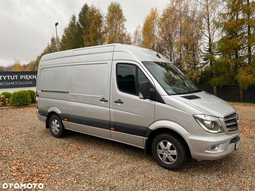 Mercedes-Benz Sprinter 319 - 3