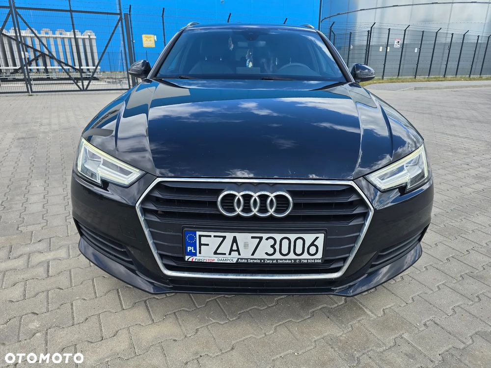 Audi A4 Avant 2.0 TDI - 22