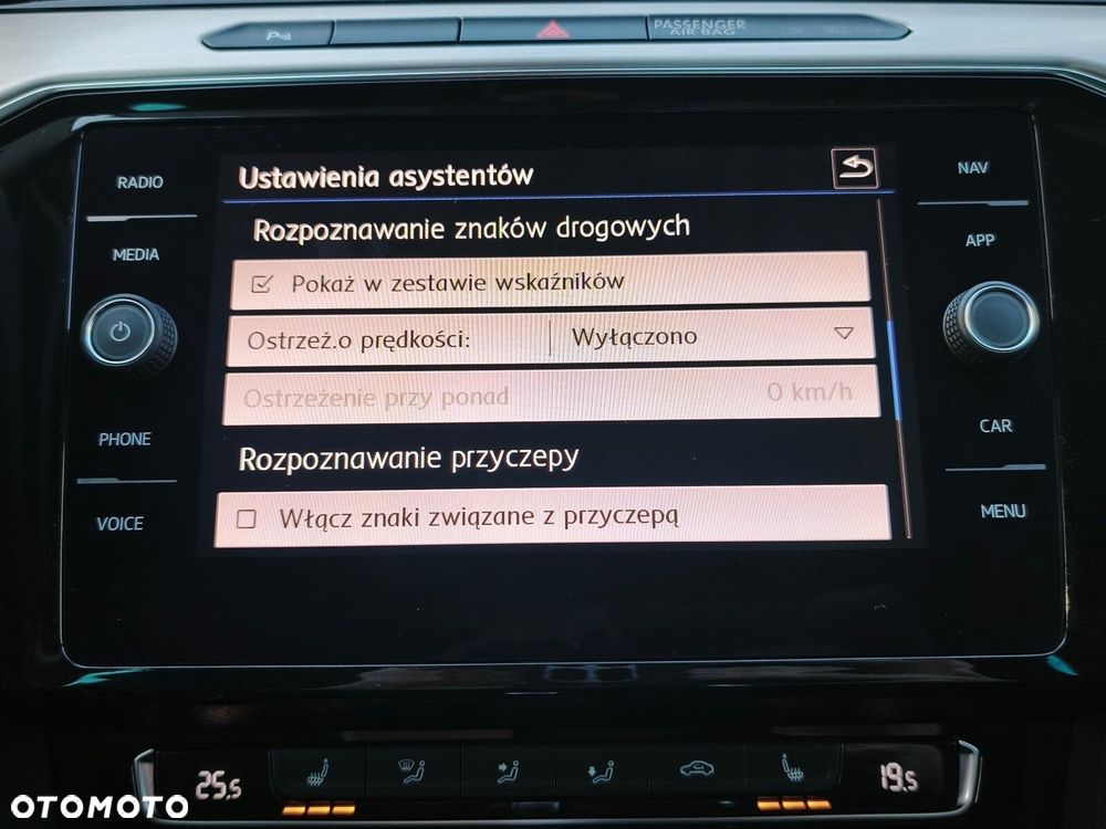 Volkswagen Passat Variant - 33