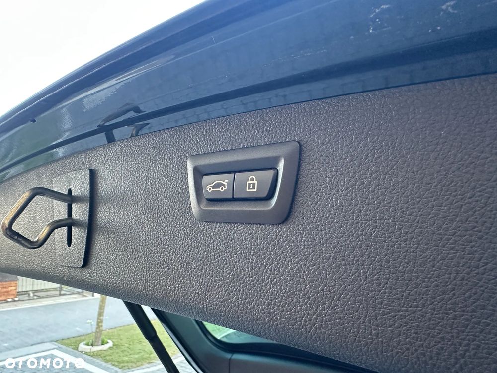 BMW Seria 3 320d Sport-Aut - 11