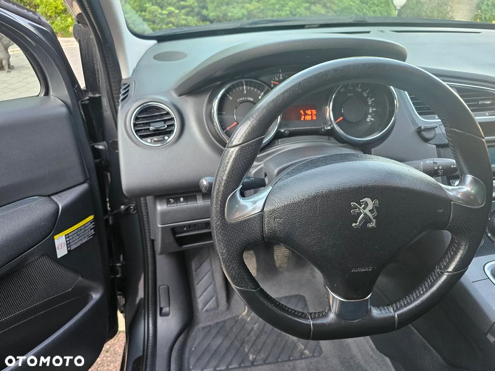 Peugeot 5008 - 17
