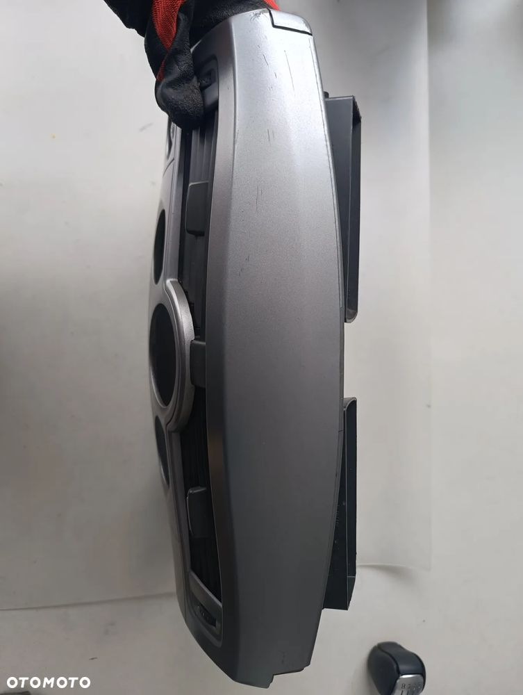 Obudowa panel klimatyzacji Renault Scenic II - 6