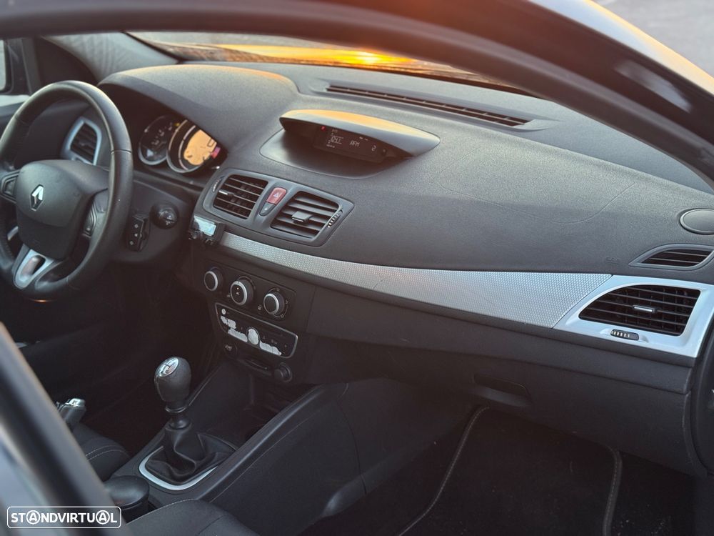 Renault Mégane 1.5 dCi Dynamique - 7