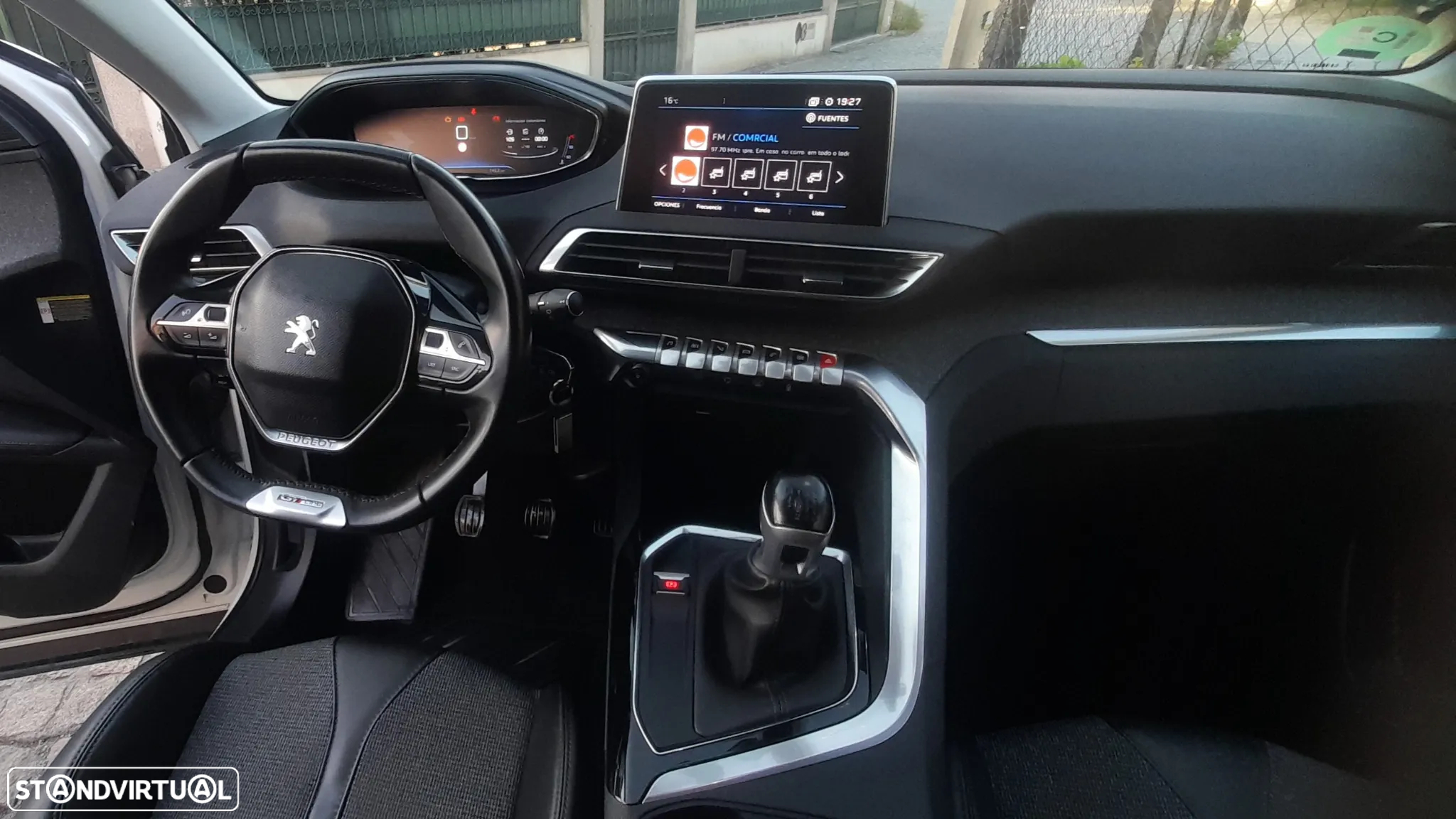 Peugeot 3008 1.6 BlueHDi GT Line - 29