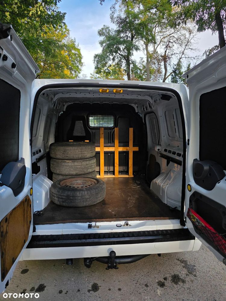 Ford Transit Conect - 16