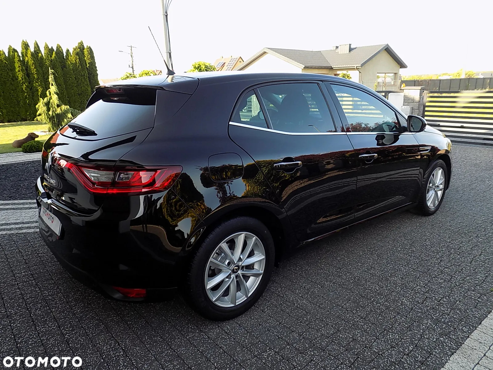 Renault Megane ENERGY TCe 100 LIMITED - 19
