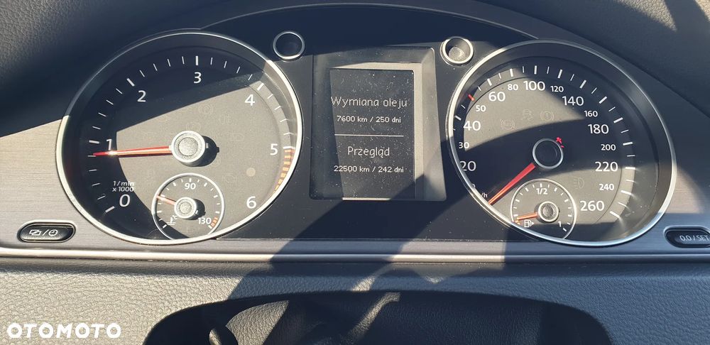 Volkswagen Passat Variant 2.0 TDI DSG BlueMotion Technology Exclusive - 31