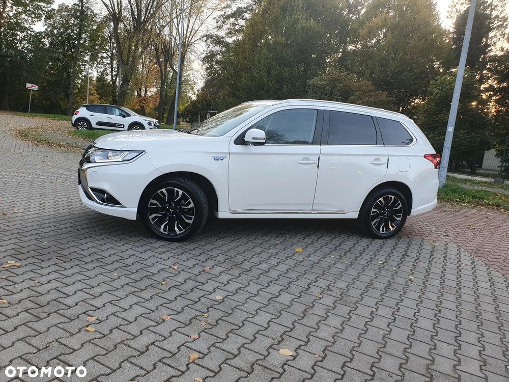 Mitsubishi Outlander 2.0 4WD Top - 6