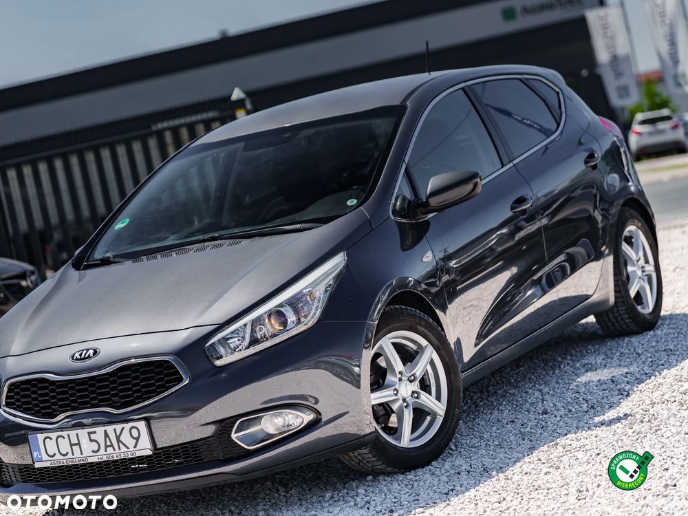Kia Ceed 1.4 CVVT ISG Spirit - 9