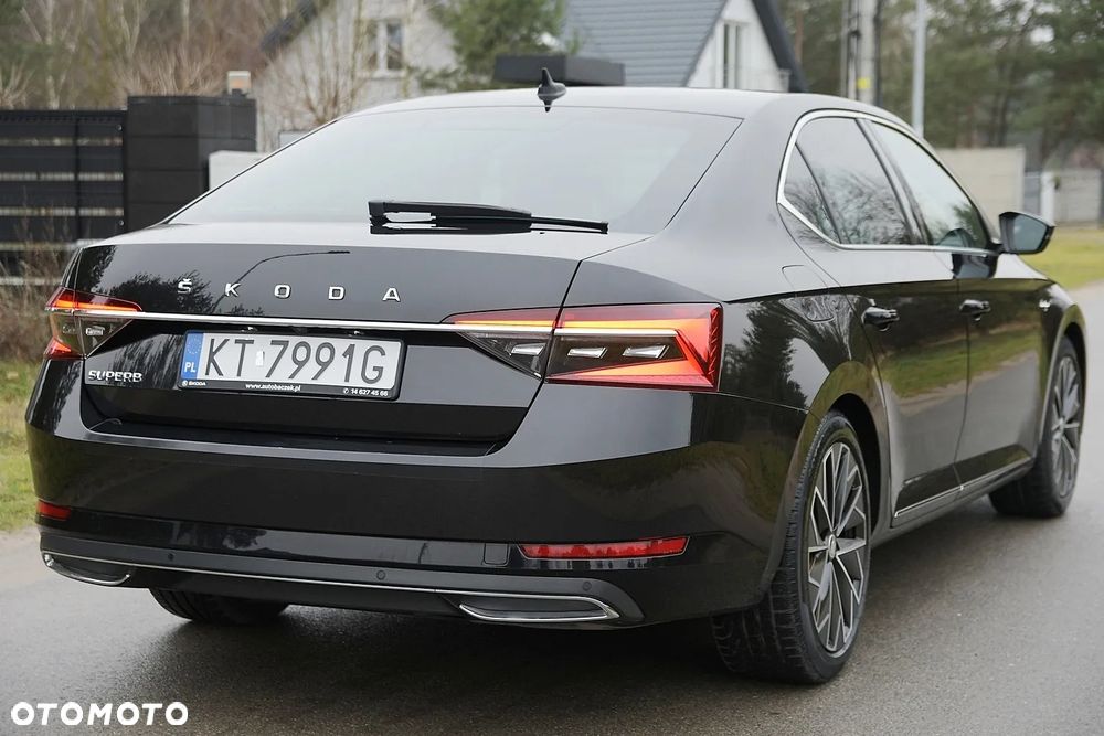 Skoda Superb 2.0 TDI SCR L&K DSG - 4