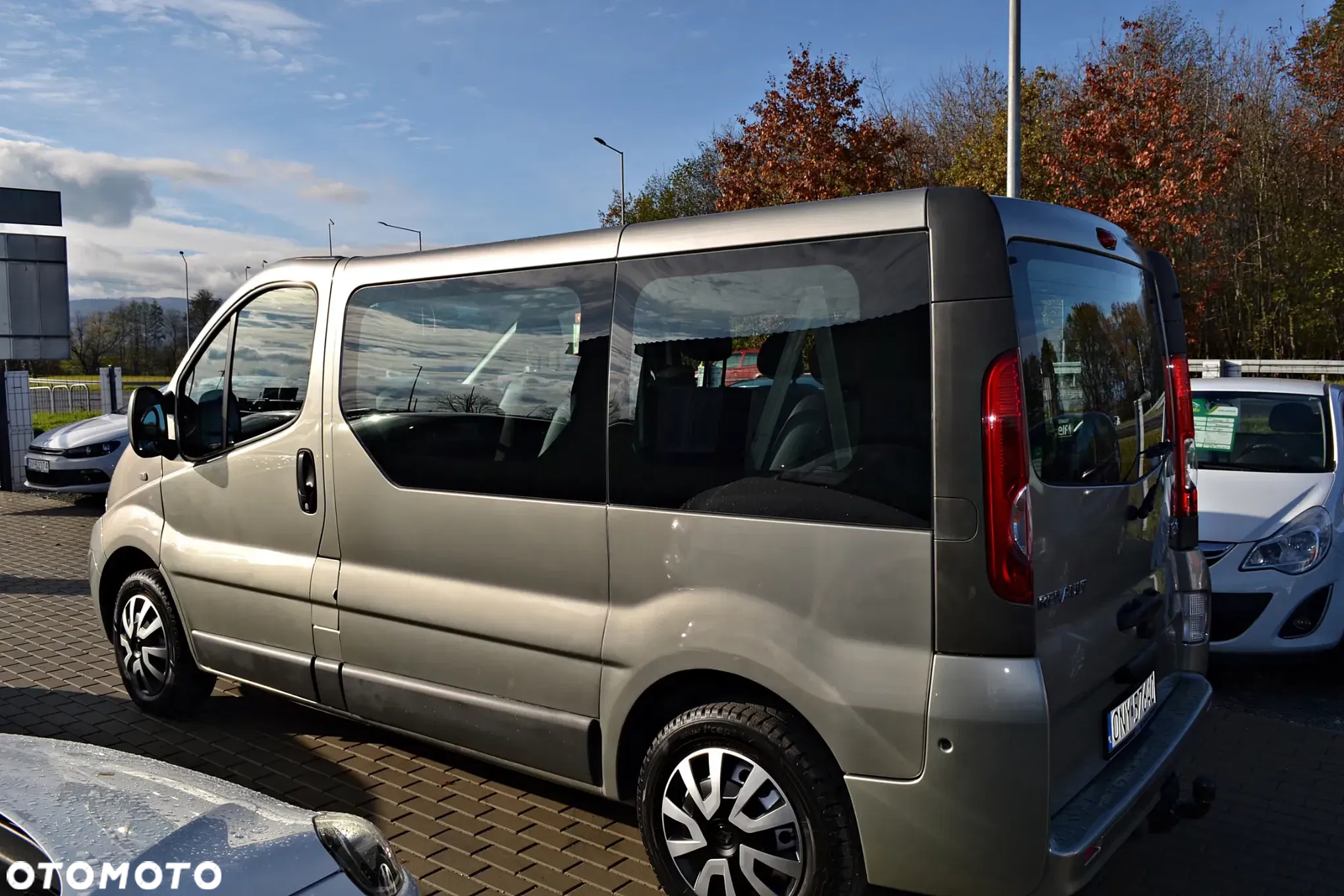 Renault Trafic 2.0 dCi 115 Combi L2H1 - 9