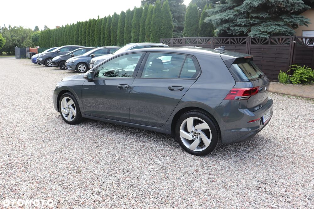 Volkswagen Golf VIII 2.0 TDI Life Plus - 4
