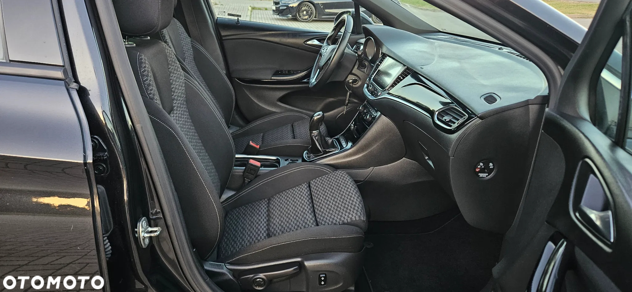 Opel Astra 1.6 D Start/Stop Sports Tourer Business - 11