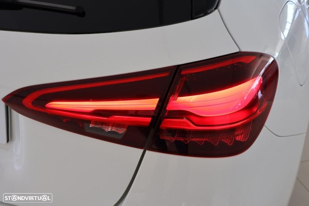 Mercedes-Benz A 250 e - 21