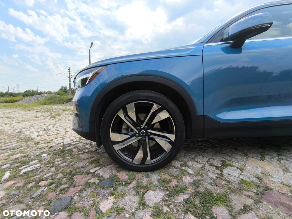 Volvo XC 40 B5 B AWD Inscription - 24