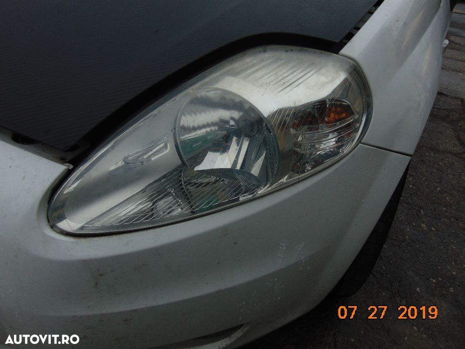 Far Fiat Grande Punto 2005-2012 faruri stanga dreapta dezmembrez Punto - 1