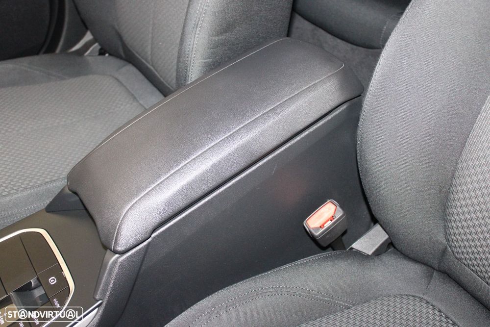 BMW 116 d Corporate Edition Auto - 29