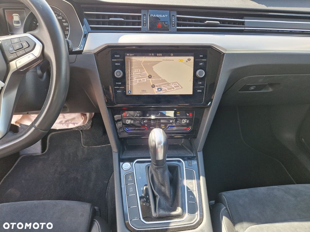 Volkswagen Passat 1.5 TSI EVO Elegance DSG - 11