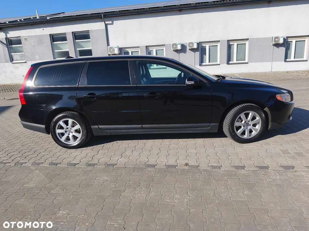 Volvo V70 2.0D Momentum - 6